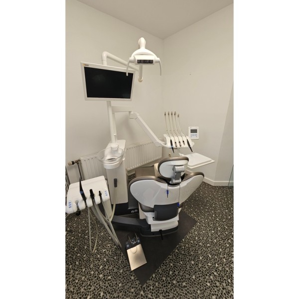 Sirona Sinius CS Behandlungseinheit mit Kamera