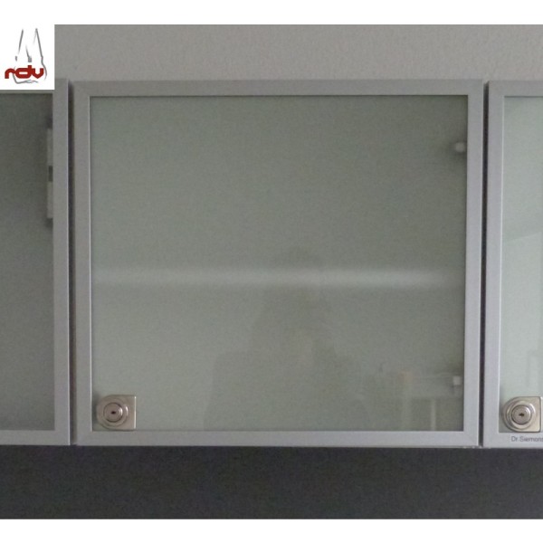 Mann Hygieneschrank Hygienebox Hängeschrank